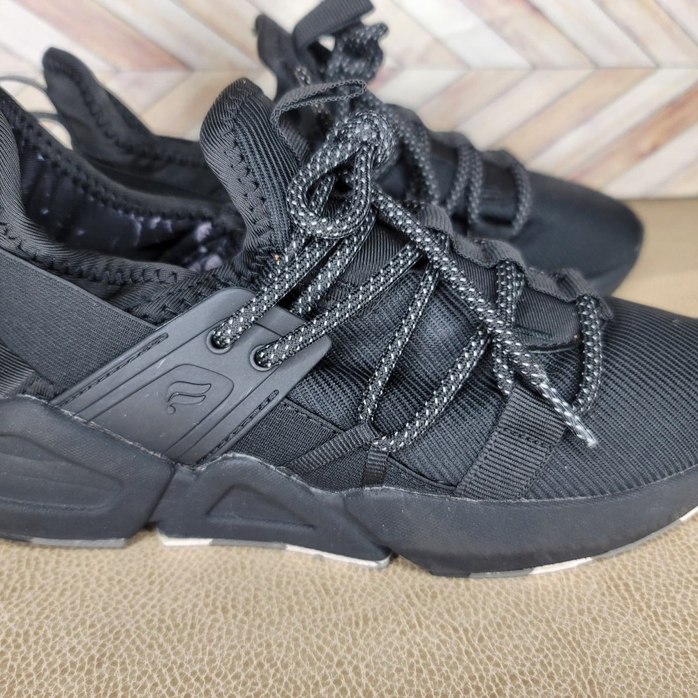 Fabletics Workout Running Reflective Sneakers Siz… - image 2